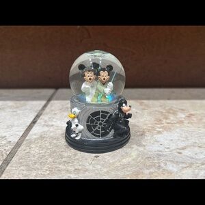 Disney Official Mini Snow Globe Star Wars Mickey  Minnie Goofy Donald Stitch